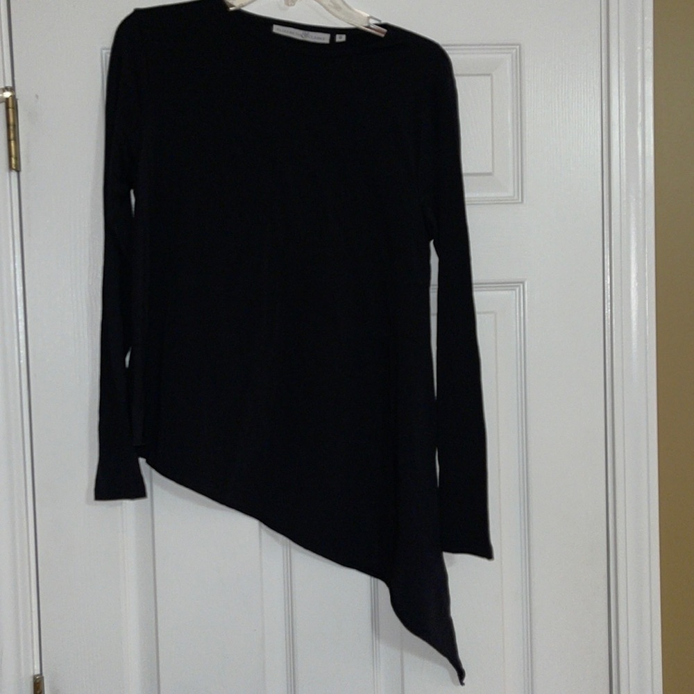 Nice Elizabeth and Clarke asymmetrical top 6